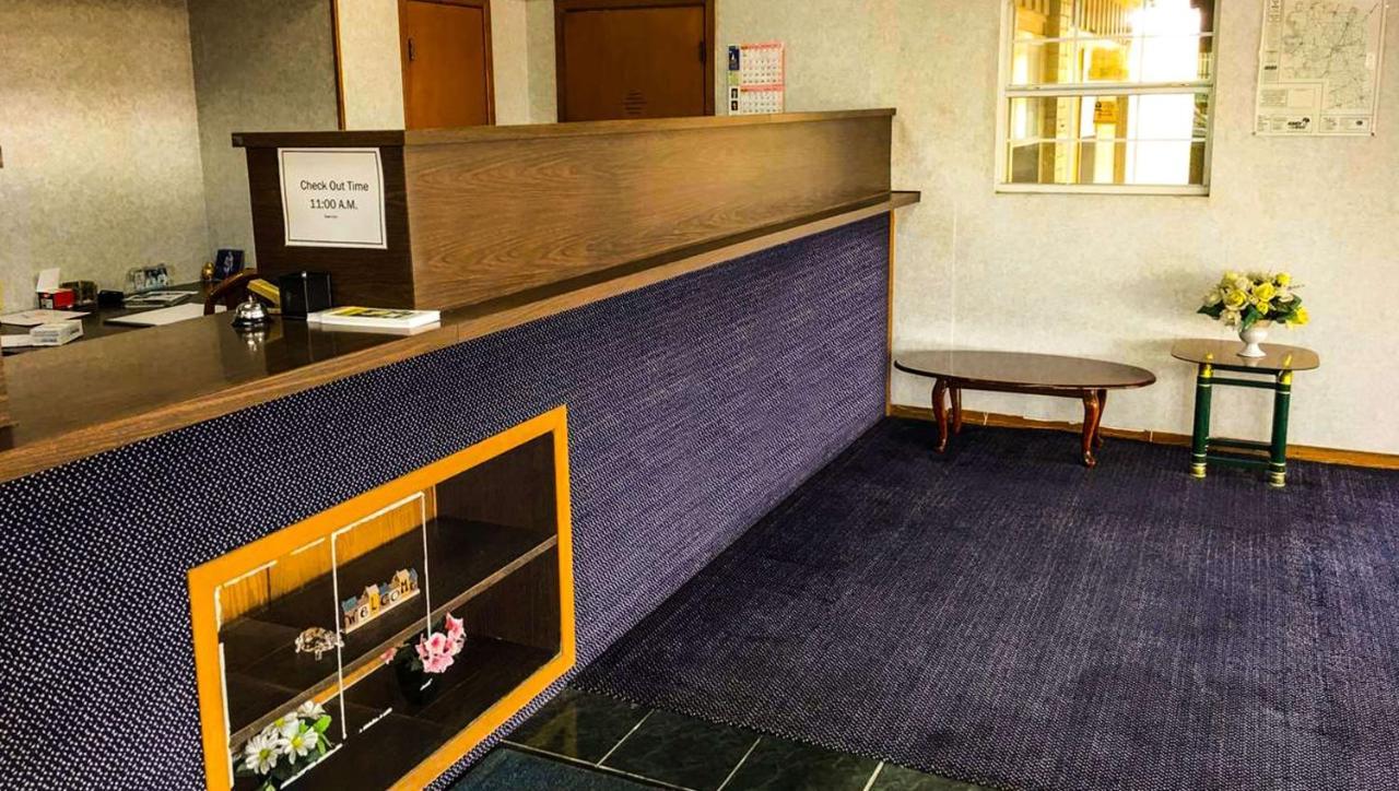 Thunderbird Motel Хилсборо Экстерьер фото