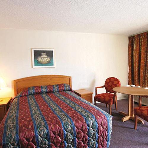 Thunderbird Motel Хилсборо Номер фото
