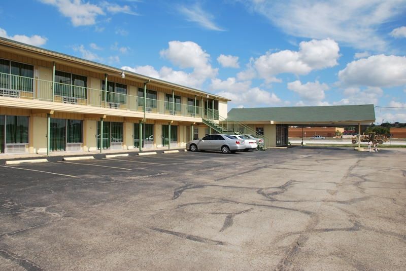 Thunderbird Motel Хилсборо Экстерьер фото