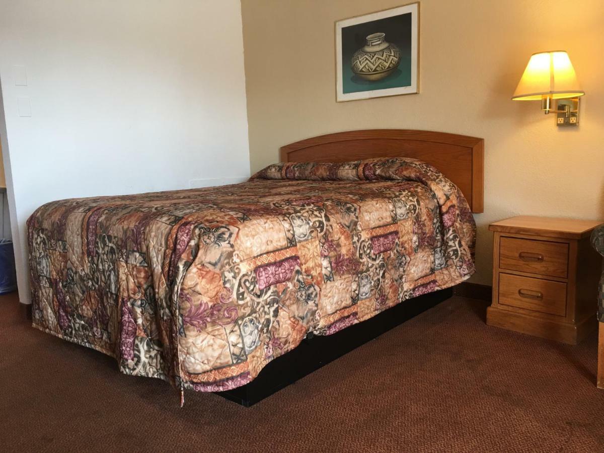 Thunderbird Motel Хилсборо Экстерьер фото