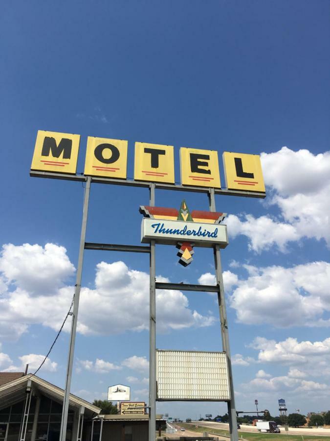 Thunderbird Motel Хилсборо Экстерьер фото
